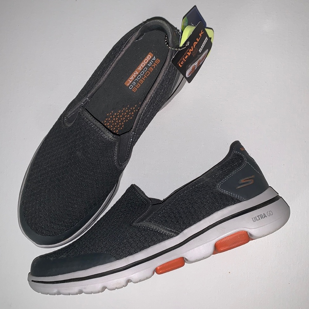 Skechers Gowalk 5 - Men’s Size 9